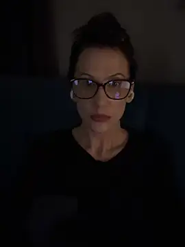 Fiona Kent  online show from February 2026 02:21:02 AM