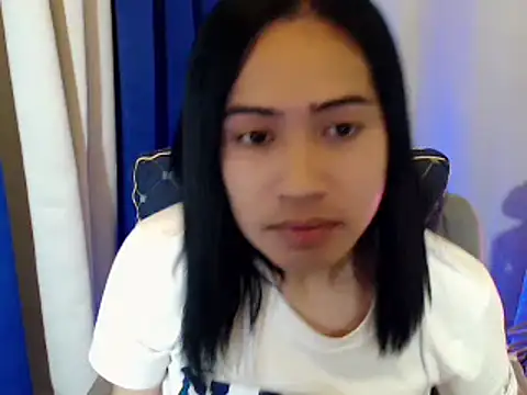 Snapshot of Lemonadexxx chatting on December 2024 11:32:02 AM Lemonadexxx online show from December 2024 11:32:02 AM