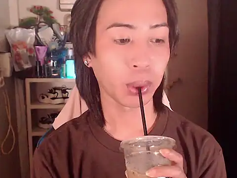 Lemonadexxx online show from April 2026 03:17:02 PM