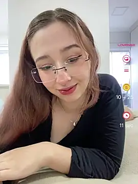 Snapshot of tsuki_chan_on chatting on May 2026 07:30:01 PM tsuki chan on online show from May 2026 07:30:01 PM