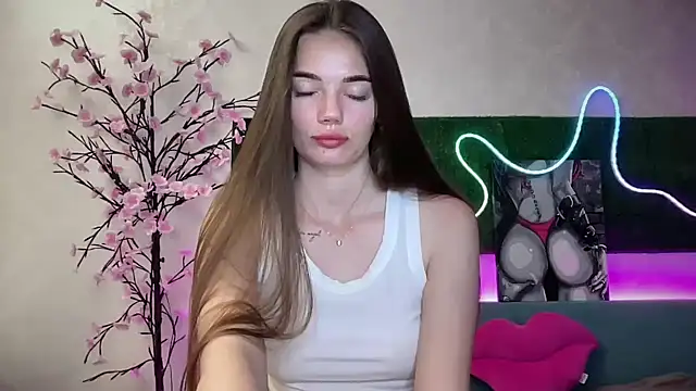 Snapshot of Miracle_angel_ chatting on June 2026 06:18:02 PM Miracle angel online show from June 2026 06:18:02 PM