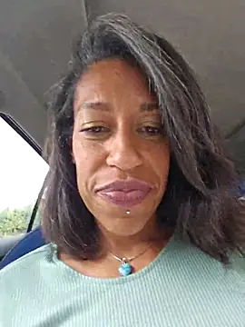 Goldenlace online show from November 2025 11:21:01 AM