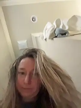 Vivian MayXxX online show from November 2025 07:57:01 PM