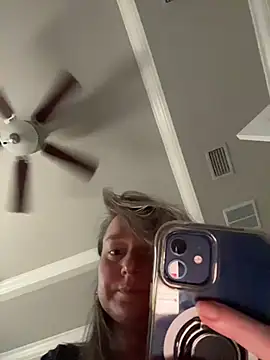 Vivian MayXxX online show from February 2026 07:20:01 PM