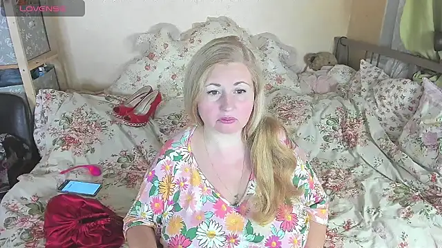 BustyDonnaSexyy online show from February 2026 05:00:01 PM