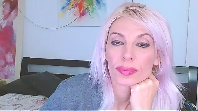 HoneyLara online show from February 2025 05:49:02 AM