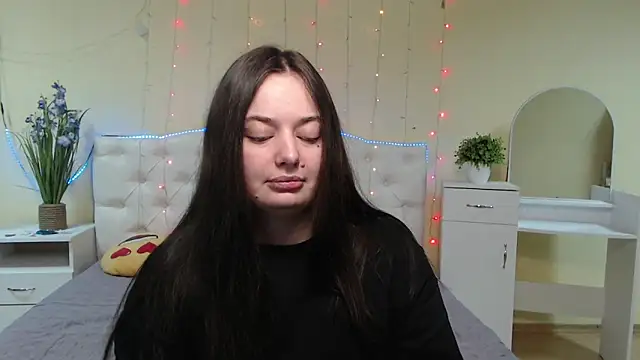 MilanaPrice online show from January 2025 06:18:01 PM