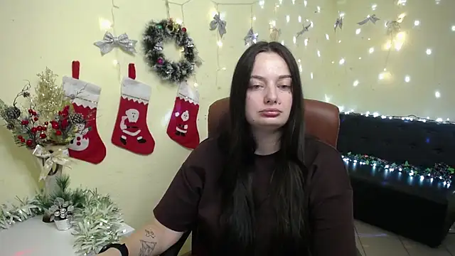 MilanaPrice online show from December 2025 07:31:01 PM