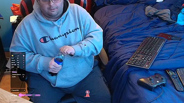 Snapshot of lefty15242 chatting on April 2026 05:45:01 AM lefty15242 online show from April 2026 05:45:01 AM