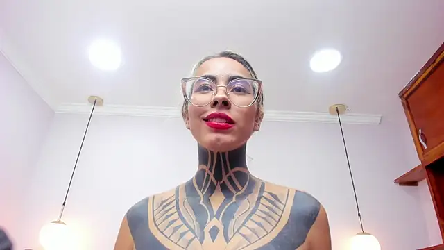 Snapshot of NicoleBlum chatting on January 2025 10:15:02 PM NicoleBlum online show from January 2025 10:15:02 PM