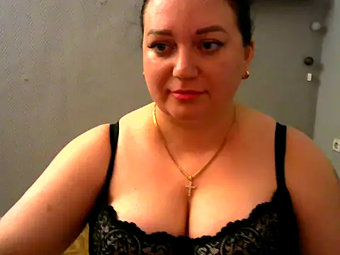 Snapshot of AmanaGi chatting on January 2025 04:43:02 PM AmanaGi online show from January 2025 04:43:02 PM