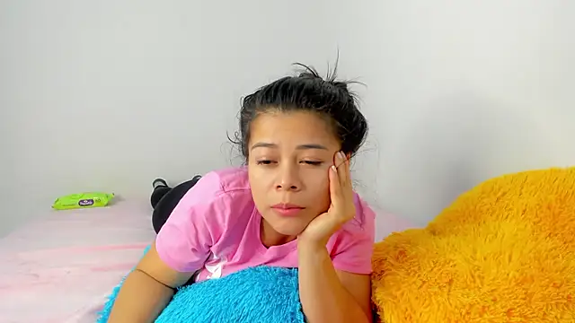 sweetnia online show from October 2025 05:24:02 PM