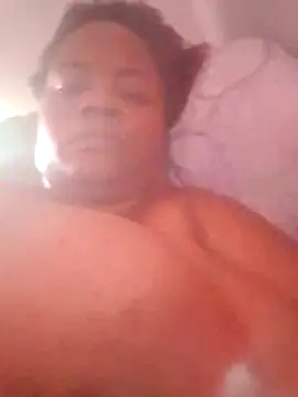 Snapshot of bigtitssxx chatting on July 2026 05:38:01 PM bigtitssxx online show from July 2026 05:38:01 PM