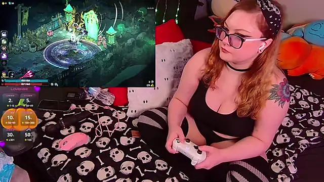 Snapshot of evamila chatting on October 2025 11:44:02 AM evamila online show from October 2025 11:44:02 AM