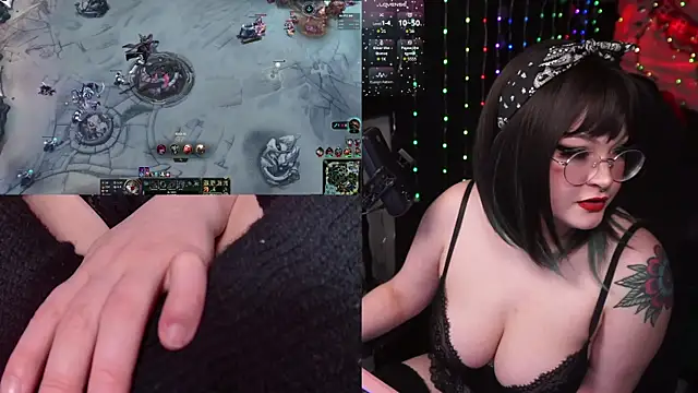 Snapshot of evamila chatting on November 2025 02:32:02 AM evamila online show from November 2025 02:32:02 AM