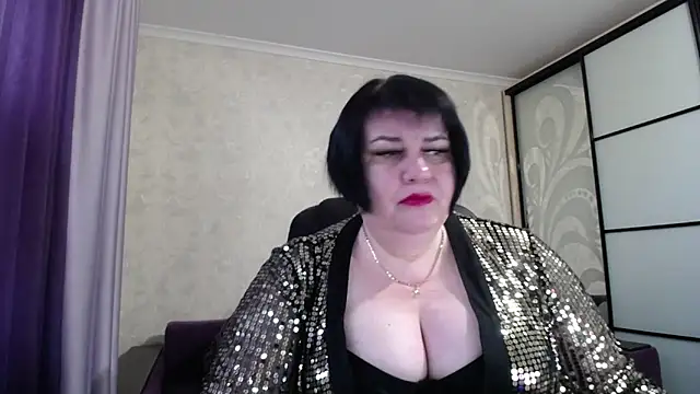 JuicyLady Di online show from October 2025 04:46:02 AM