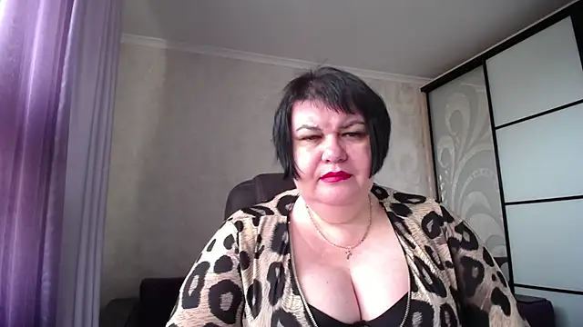 JuicyLady Di online show from October 2025 06:37:01 AM