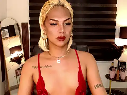 Snapshot of SarahAmber chatting on December 2024 10:08:02 PM SarahAmber online show from December 2024 10:08:02 PM