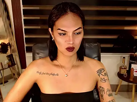 Snapshot of SarahAmber chatting on November 2025 10:07:01 AM SarahAmber online show from November 2025 10:07:01 AM