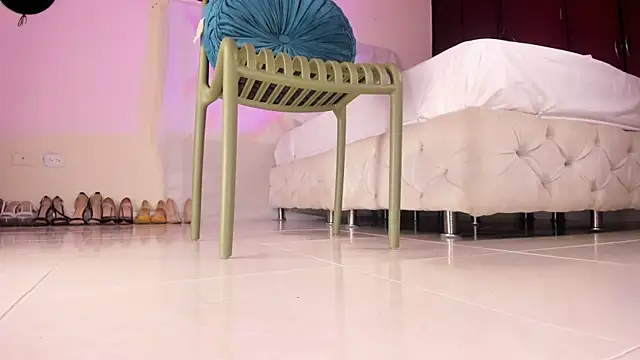 ArchieCollins online show from April 2026 11:03:02 AM