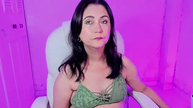 Snapshot of danielahot66 chatting on February 2025 04:42:01 AM danielahot66 online show from February 2025 04:42:01 AM