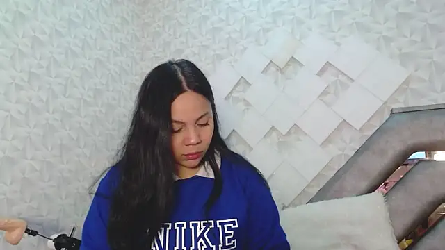 EmilyQueen3x online show from September 2025 12:51:01 PM