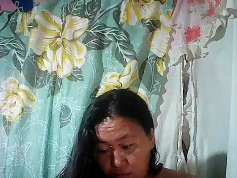 Sexyhorney4u online show from November 2025 01:03:02 AM