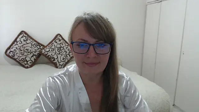 Snapshot of MargotLot chatting on June 2026 02:16:02 PM MargotLot online show from June 2026 02:16:02 PM