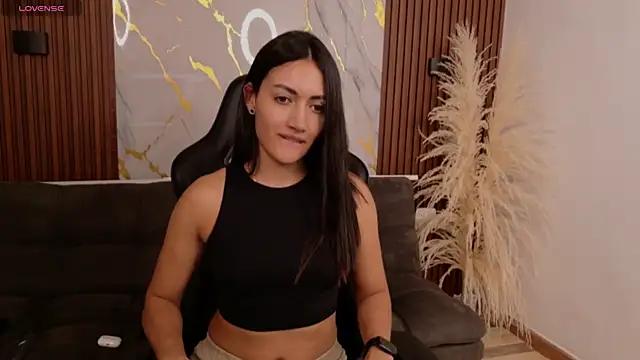 EmilyBoonny1 online show from May 2026 08:16:01 PM