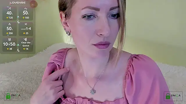 Snapshot of Queenymel chatting on December 2024 03:13:02 PM Queenymel online show from December 2024 03:13:02 PM