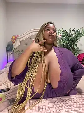 BigFineSelena online show from December 2024 10:46:02 AM