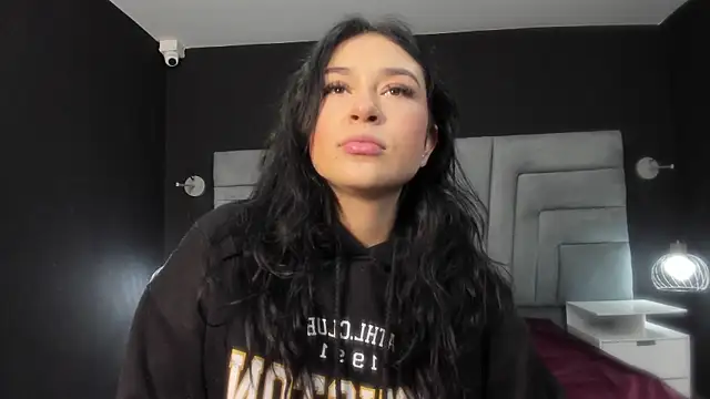 dayra angels online show from March 2025 11:05:01 PM