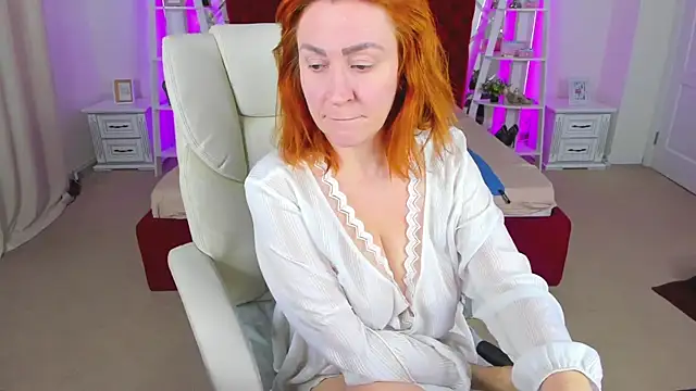 Kamilla Hot online show from April 2026 05:58:01 PM