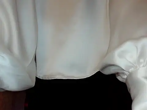 elenaza online show from November 2025 10:15:02 PM