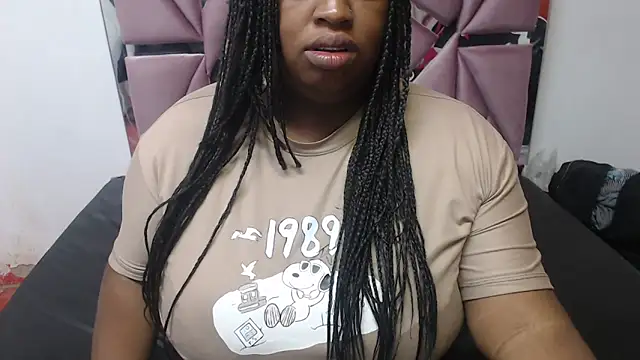 Snapshot of morenahott1 chatting on November 2025 11:34:01 AM morenahott1 online show from November 2025 11:34:01 AM