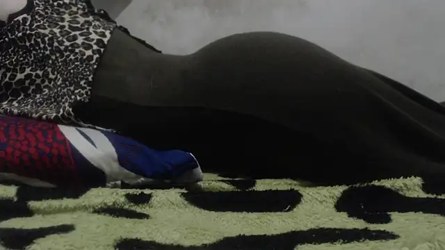 Kittywhiteass online show from December 2024 09:06:02 AM