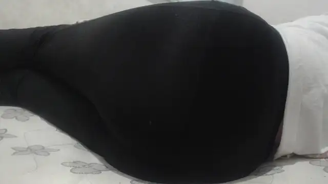 Kittywhiteass online show from March 2025 08:45:01 AM