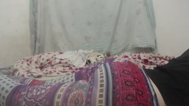 Kittywhiteass online show from March 2025 08:23:02 AM