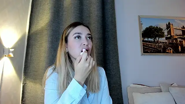 Snapshot of Assh_lee_ chatting on October 2025 01:12:01 PM Assh lee online show from October 2025 01:12:01 PM