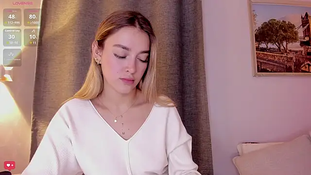 Snapshot of Assh_lee_ chatting on October 2025 01:18:02 PM Assh lee online show from October 2025 01:18:02 PM