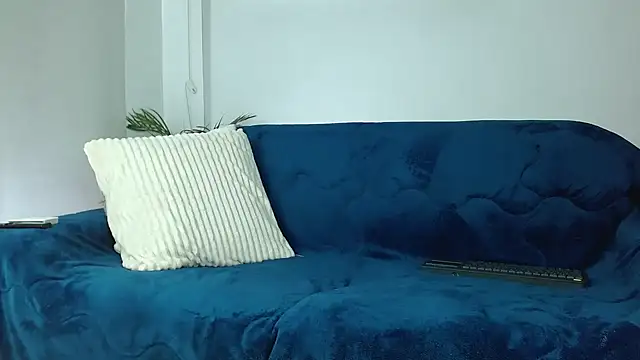 Robyn Miller online show from September 2025 03:05:01 PM