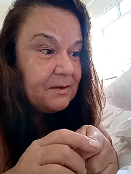 Yaya Mineira online show from March 2025 12:57:02 PM