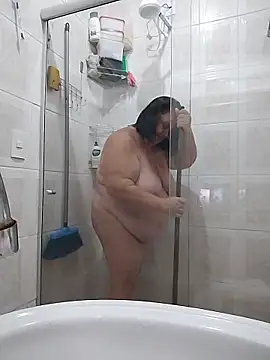 Yaya Mineira online show from April 2026 10:34:02 PM