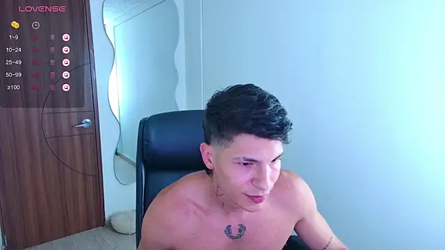 Snapshot of harrisoncuper chatting on February 2026 10:19:02 PM harrisoncuper online show from February 2026 10:19:02 PM