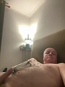 locallad88 online show from October 2025 10:45:01 PM