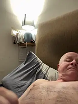 locallad88 online show from February 2026 05:42:02 PM