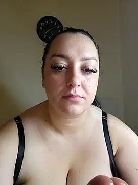 mihaelaa online show from November 2025 06:24:02 AM