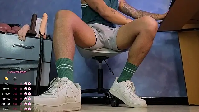 TomLover 12 online show from March 2026 03:56:01 PM