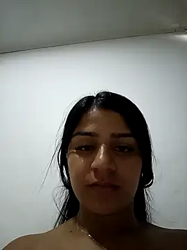 Snapshot of AnnRosse18 chatting on December 2024 06:49:02 PM AnnRosse18 online show from December 2024 06:49:02 PM