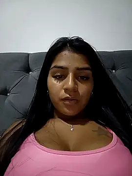 Snapshot of AnnRosse18 chatting on January 2025 11:27:02 PM AnnRosse18 online show from January 2025 11:27:02 PM